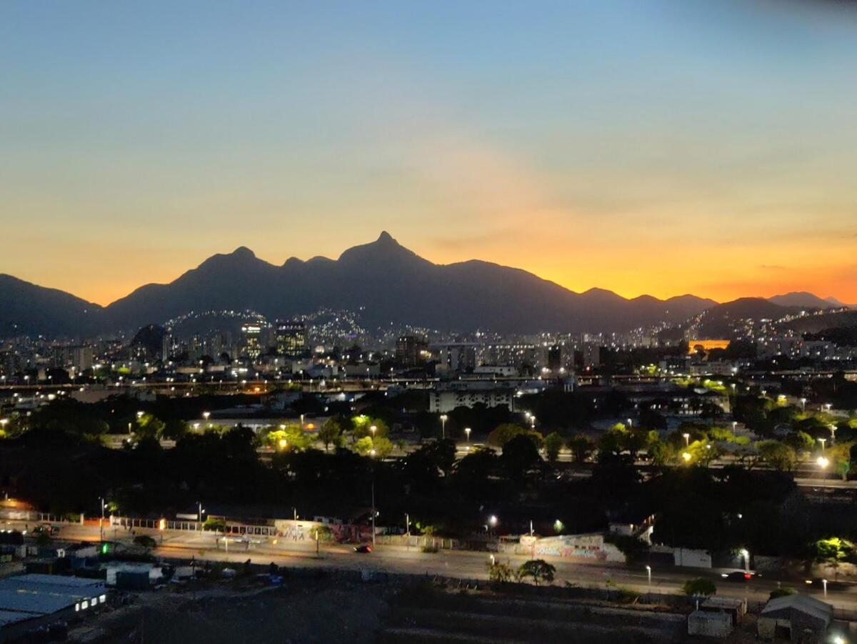 Apartamento Apto No Porto Maravilha! Piscina E Estacionamento!